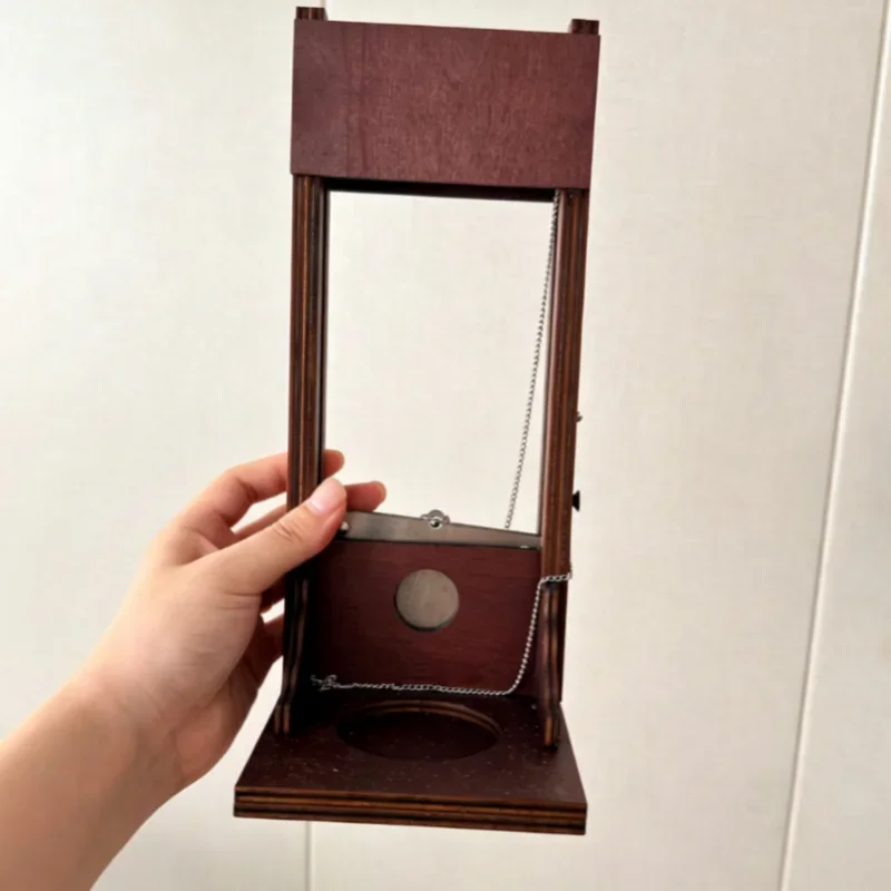 Vintage Mini Guillotine Cigar Cutter Wooden Desktop Cigar Guillotine Holder Retro Cigar Accessory Decorative Cigar Rest
