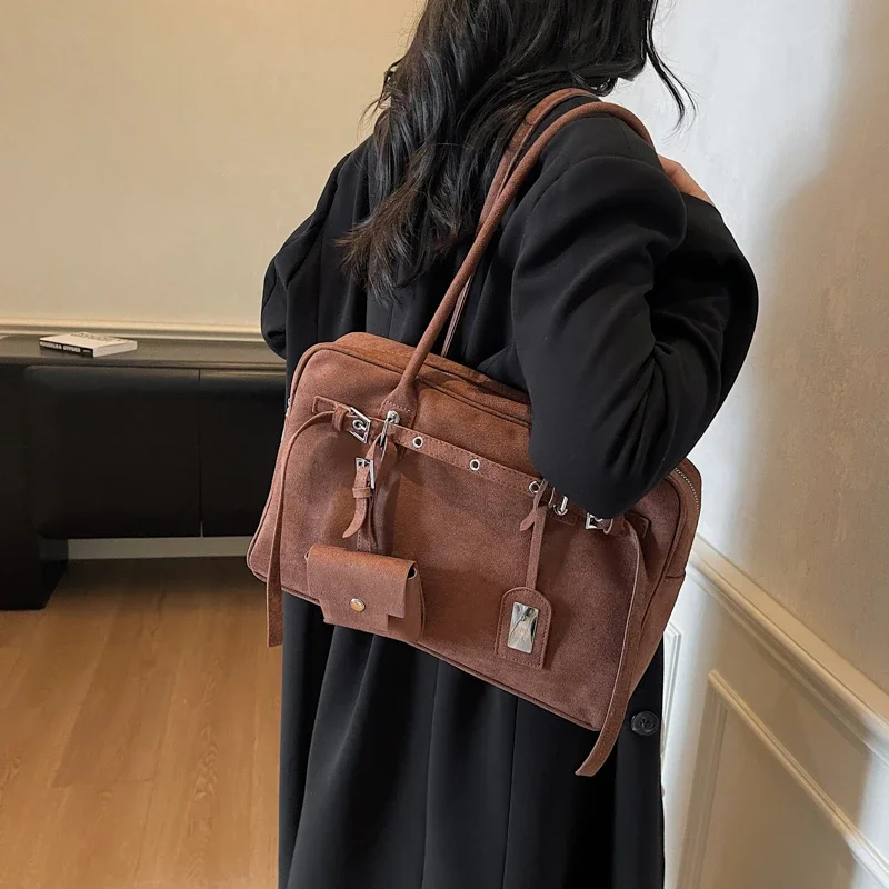

Elegant Trendy Diaper Bags For Women: Luxury Leather Crossbody Bag, Simple Vintage Fashionable Large Capacity Messenger Tote