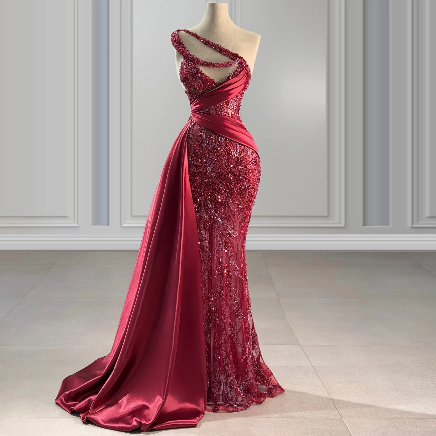 Sheer Satin Evening Gown With Side Train Sequins Beads Slanted Neckline Straps Off-The-Shoulder Mermaid Dress Prom Dresses 2025