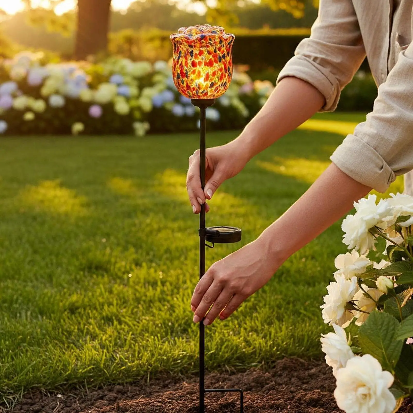 Outdoor Solar Garden Lights Glass Rose Stake Iron Craft Weatherproof Glowing Flower for Patio and Garden