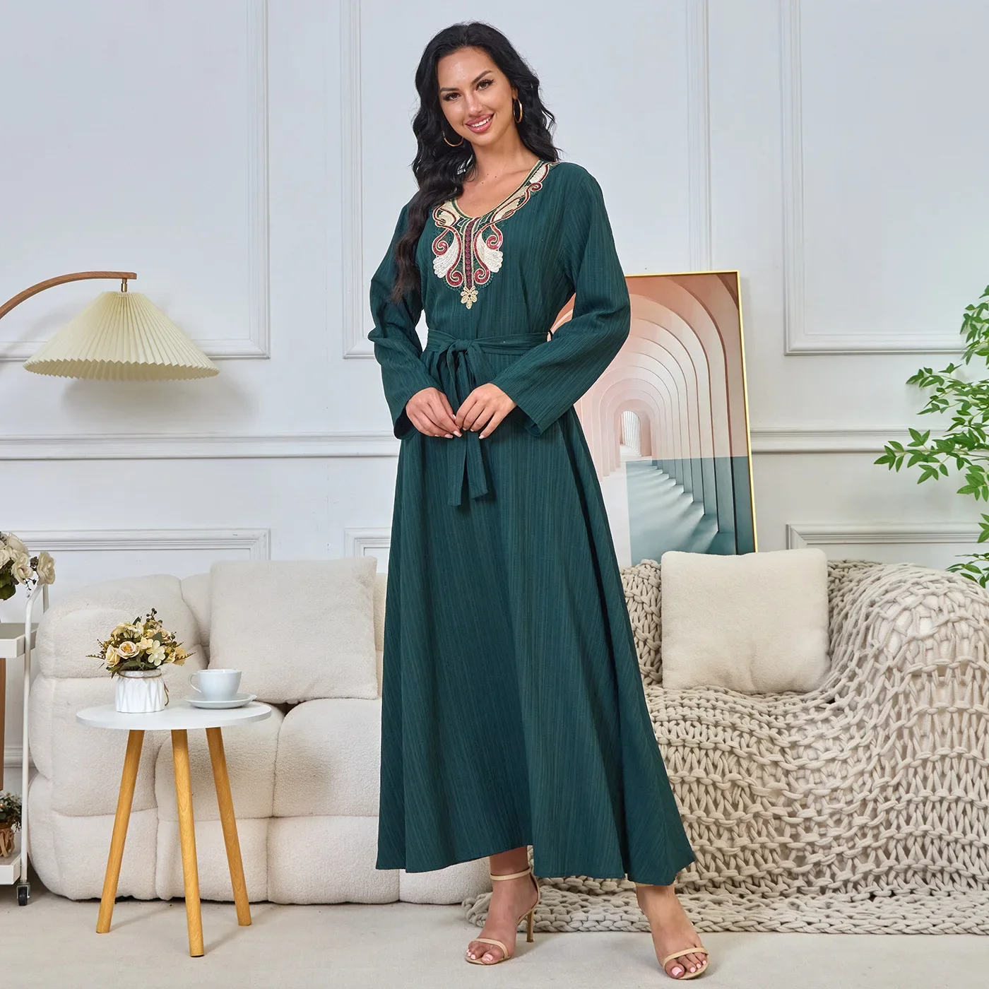 2025 Spring And Summer New Middle East Embroidered Collar Flower Dress Muslim Elegant Party Dress Dress