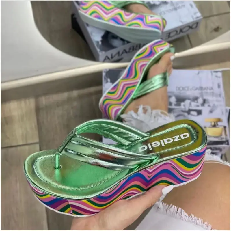 2024 panas musim panas wanita baru warna besar tebal bawah Herringbone sandal Slope Heel sandal pantai sandal wanita Zapatos De Mujer