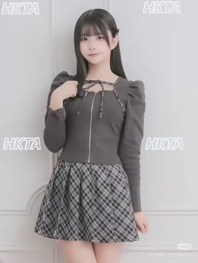 Abito corto pieghettato con cuciture scozzesi invernali giapponesi 2025 da donna pendolarismo dolce collo quadrato manica lunga abito Lolita sottile da donna