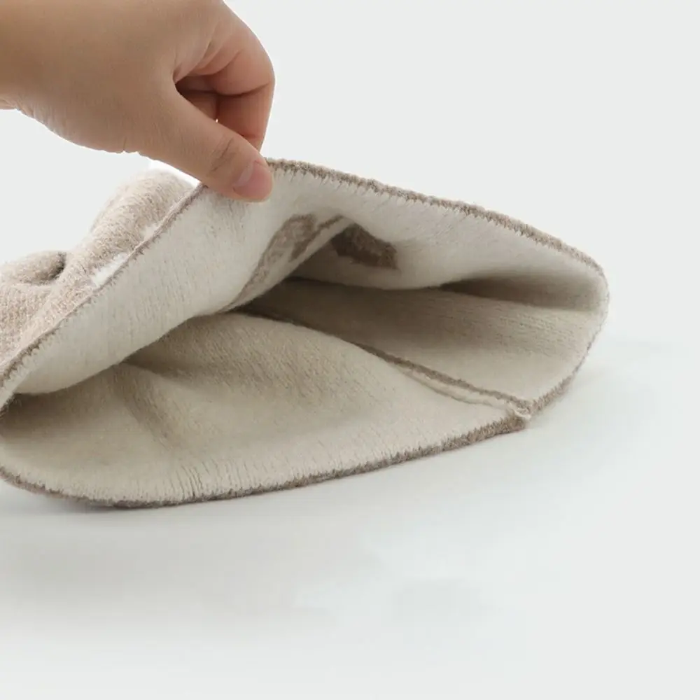 أزياء مطبوعة زهرة الجاكار محبوك قبعة الصوف الدافئة معرض جزيرة نمط بيني لطيف خمر سدادات حماية الأذن قبعة الخريف