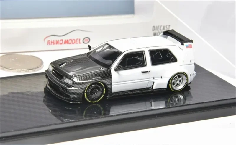 

Rhino Model 1/64 Golf Mk3 Moon Rover White Simulation Alloy Model Cars