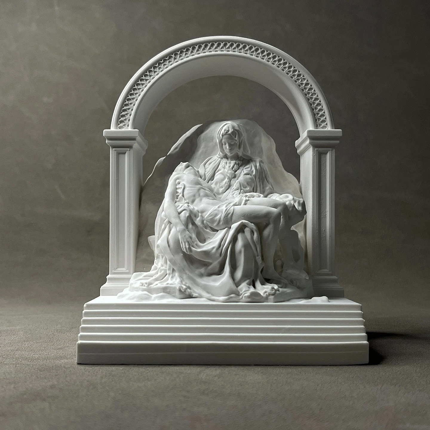 Estatua de La Piedad, Escultur - Resin Art Mary reseña y precio