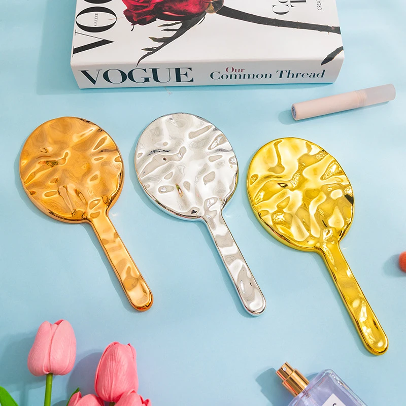 楕円形の電気メッキハンドル付きメイクアップミラー,丸いポータブルハンド,小さなメイクアップツール,シルバー,ゴールド,美容アクセサリー,1個