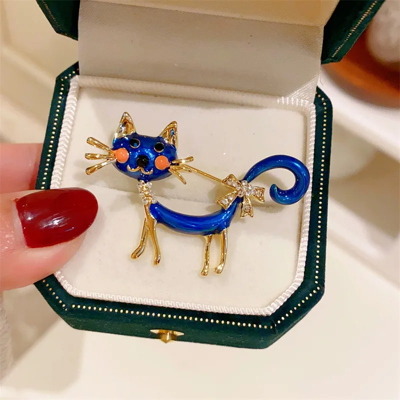 

Cat Pin Brooches For Women Girl Blue Color Cute Fashion Accessories Animal Design Fine Jewelry Party Birthday Gift Corsage