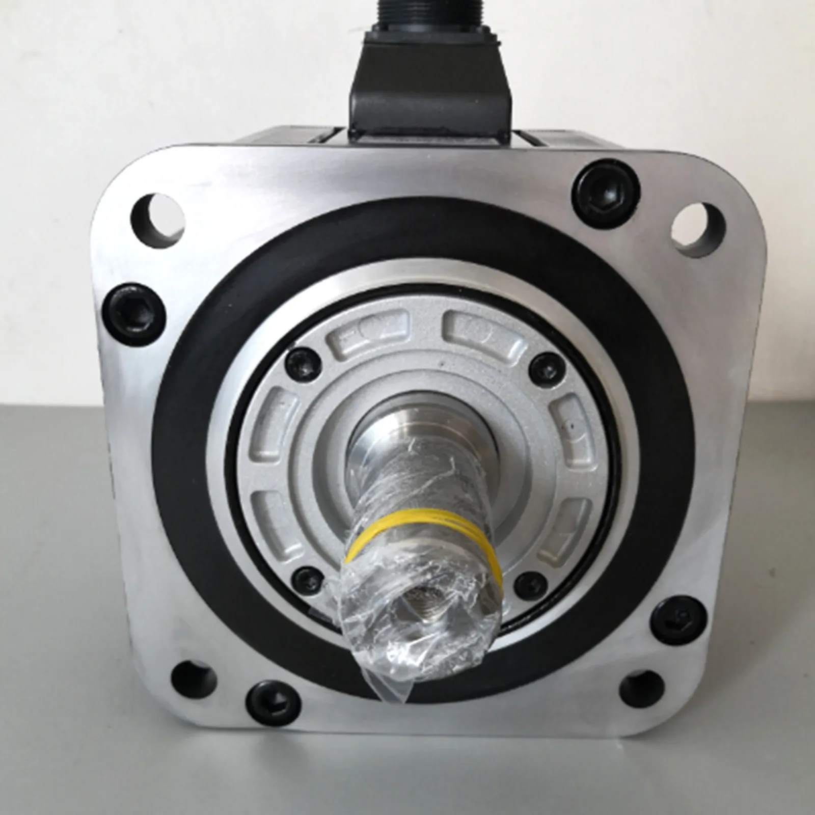 SERVO MOTOR Brand New SGMGH-20ACA61 Servo Motor Starter Motor High-quality Electrical Equipment 2