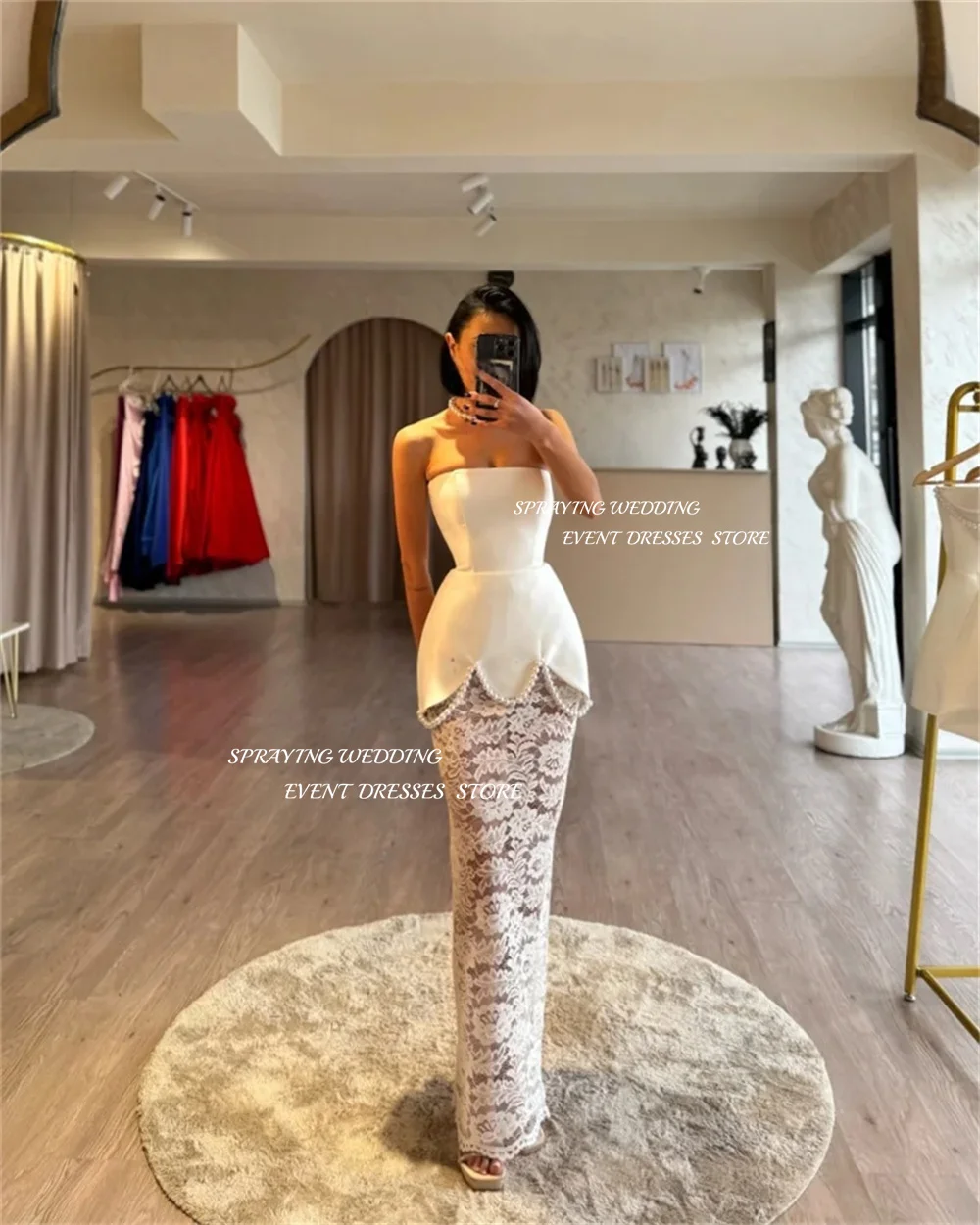 فساتين زفاف حورية البحر أنيقة بدون حمالات بدون أكمام طويلة من الدانتيل واللؤلؤ مصنوعة حسب الطلب 2026