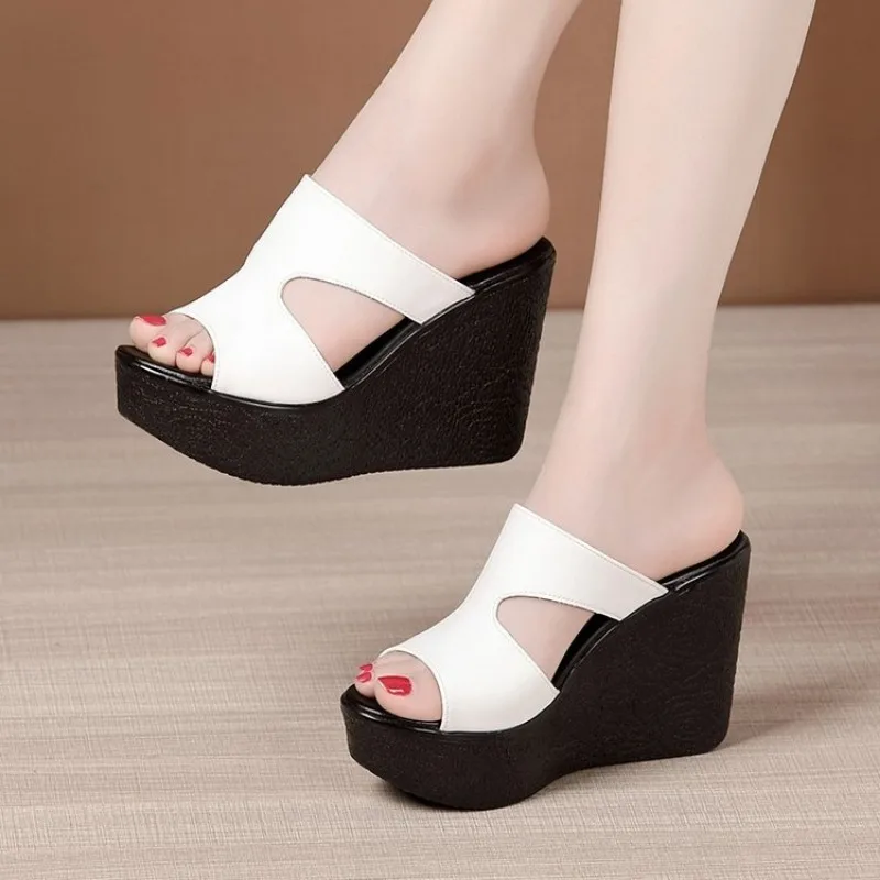 Designer Sandals High Heel Wedges Sandals for Women 2024 Summer New Platform Sandals Fashion Footwear Red Black White Shoes