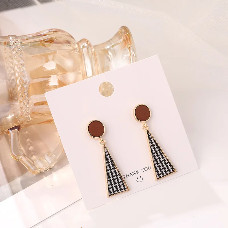 925 Silver Needle Fashion Exquisite Checkerboard Love Geometric Square Retro Plaid Ins Wind Earrings Jewelry Gift for Female