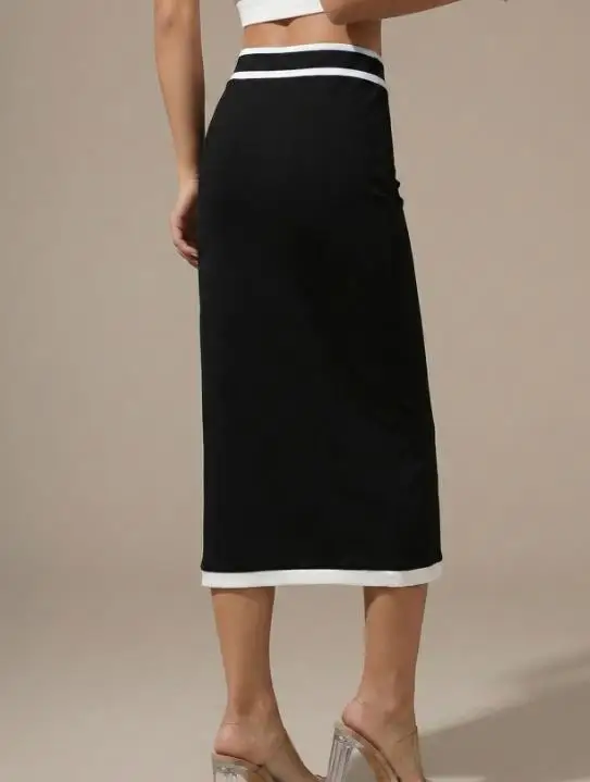 Gonna da donna 2025 Estate Nuovo pendolarismo Stile elegante Gonna di media lunghezza Vita alta Slim Fit Borsa di colore a contrasto Mezza gonna