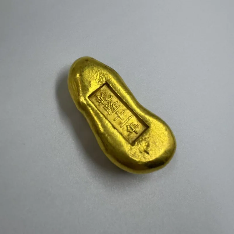 , Pure Copper Gilt, Made in Qianlong Era of the Qing Dynasty, Peanut-Shaped Gold Ingot, Randomly Shipped, Craft Or