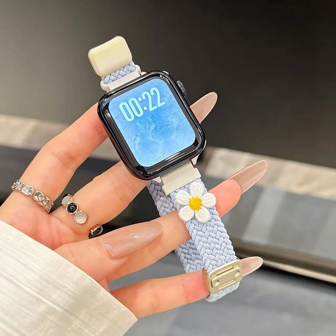 

2026 New Daisy Woven Strap – Adjustable Light Blue Elastic Nylon Wristband Compatible with Apple Watch 38/40/42/44/45/46/49mm