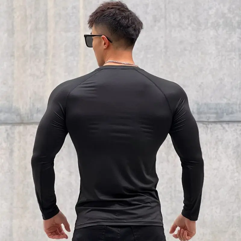 White long sleeve men's T-shirt crewneck top Fashion fitness bodyfitting stretch sportswear exercise fitness menswear