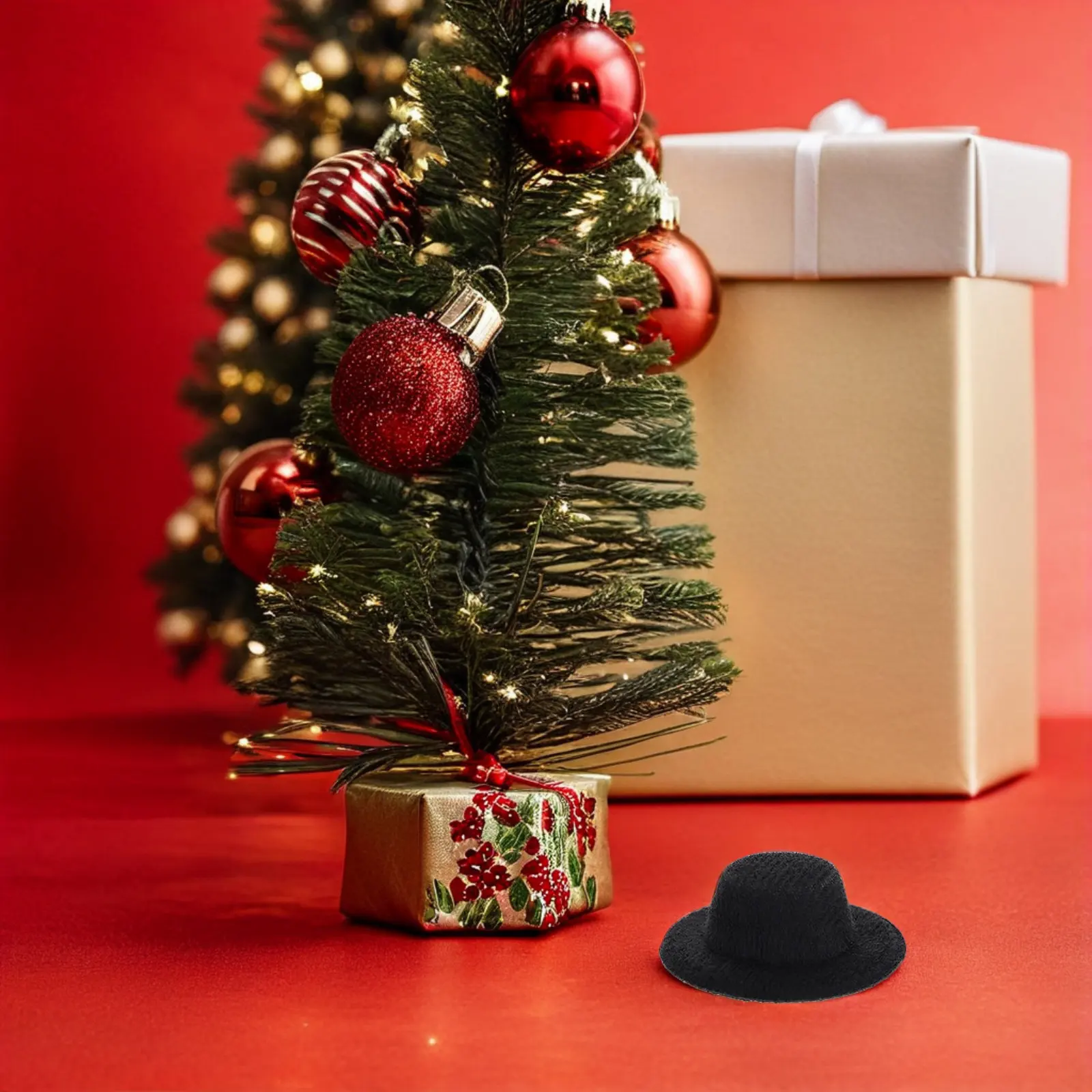 40個のミニ帽子 クラフト用：ミニフォーマルハット ブラック - DIYクラフトやパーティーデコレーション用ミニチュアキャップ - ドールハウスミニチュア