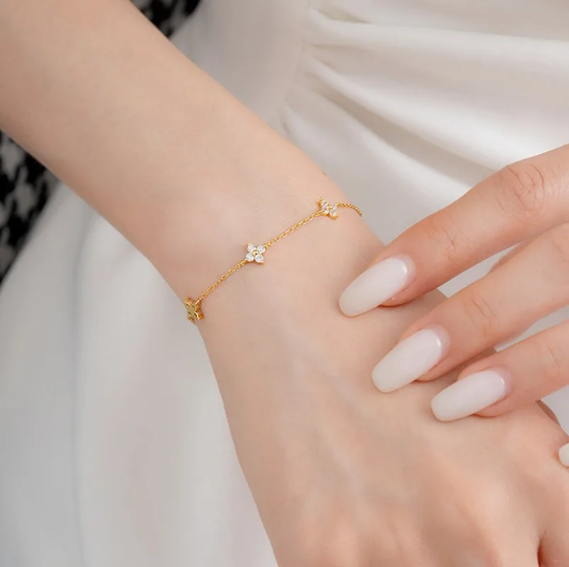 925 الفضة مطلي زركون أربع أوراق البرسيم سوار للنساء قابل للتعديل سلسلة مجوهرات 18 كيلو مطلية بالذهب الإكسسوارات #3