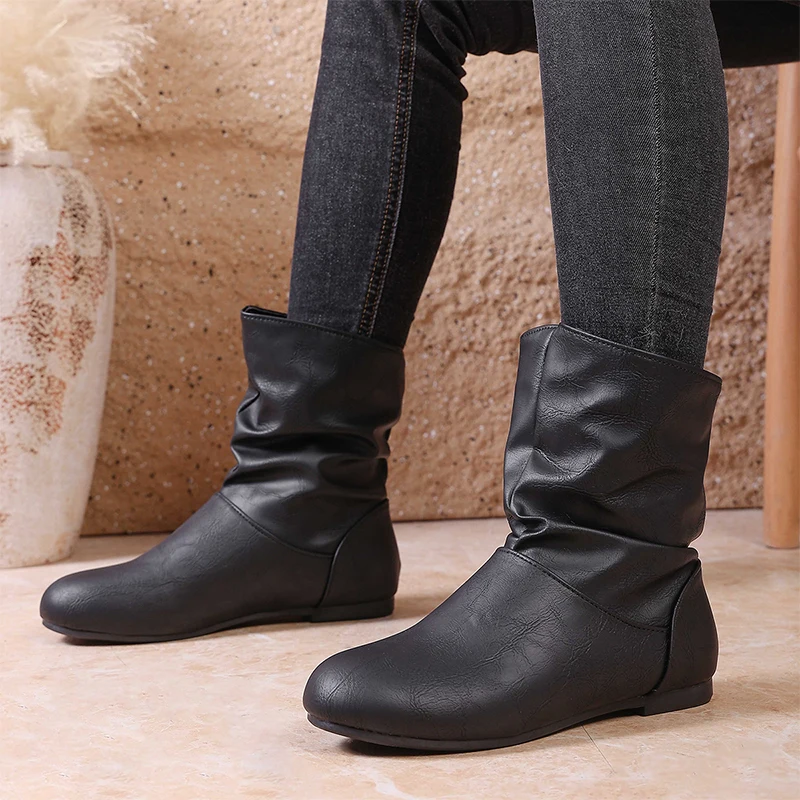 الشقق النساء حذاء من الجلد حذاء رياضي موضة أحذية من الجلد 2025 الشتاء الاتجاه المشي أحذية بوت قصيرة أحذية امرأة تشيلسي بوتاس سيدة