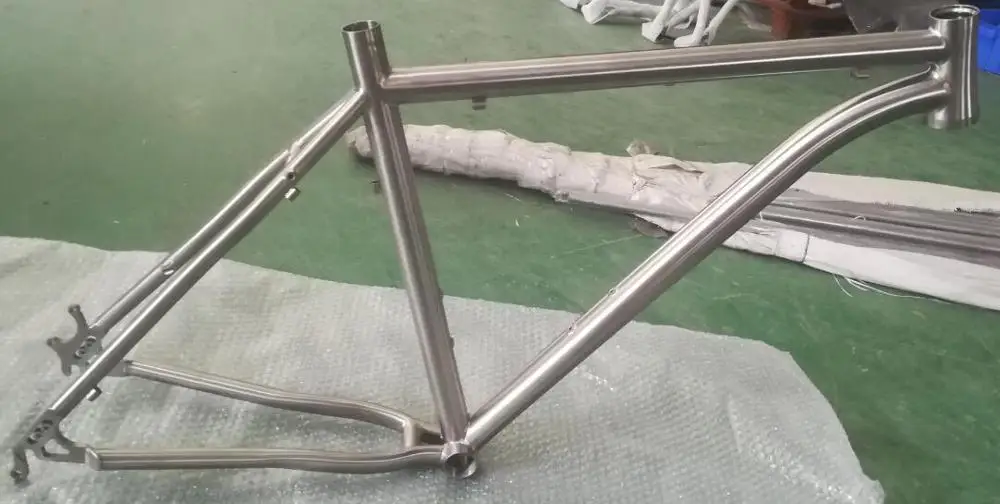 สินค้าใหม่คุณภาพสูงไทเทเนียม MTB เฟรมจักรยานถนนพร้อมดิสก์เบรก