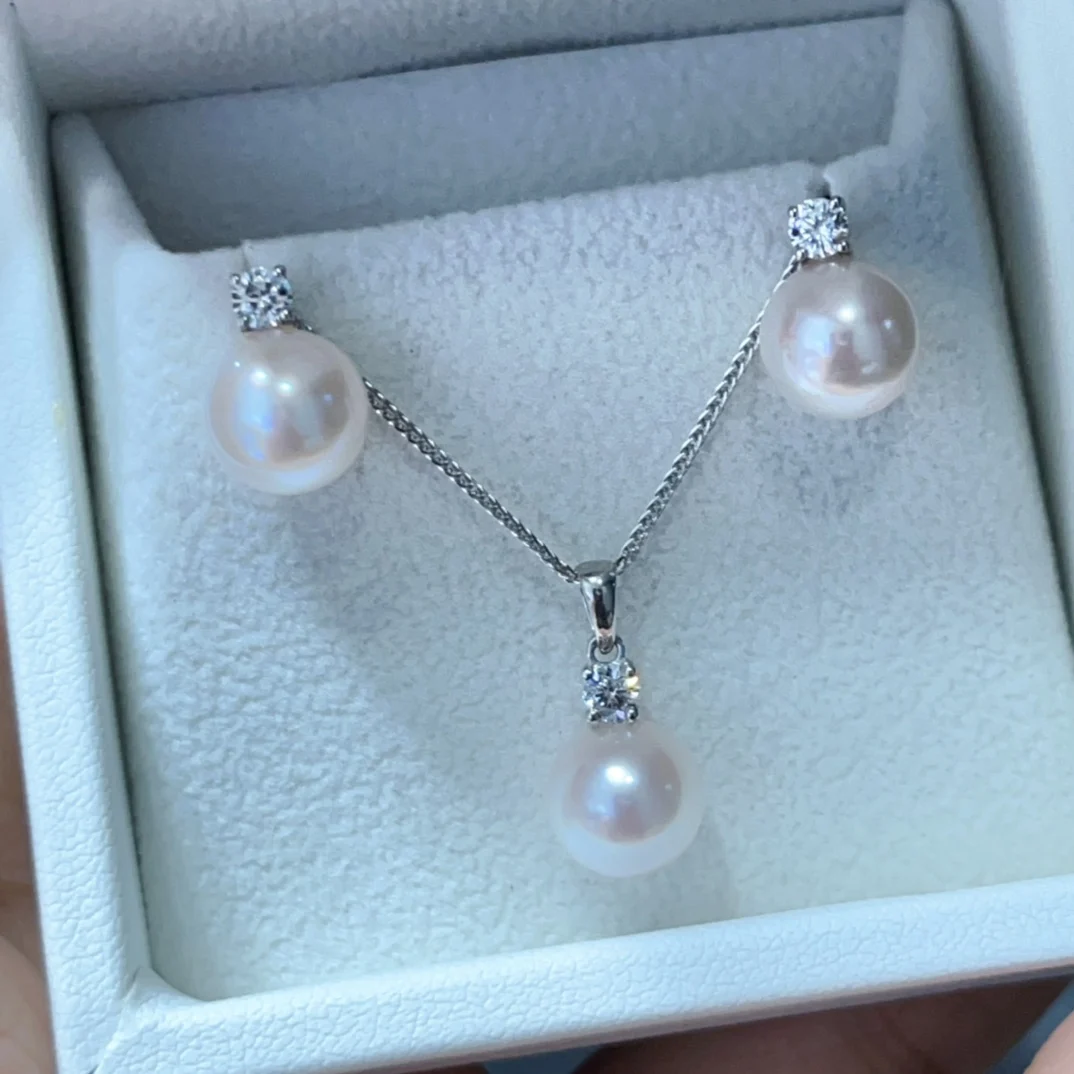 

Japanese Seawater AKoya Pearl Earring Pendant Set White Pearl 8-8.5mm Three-piece Set