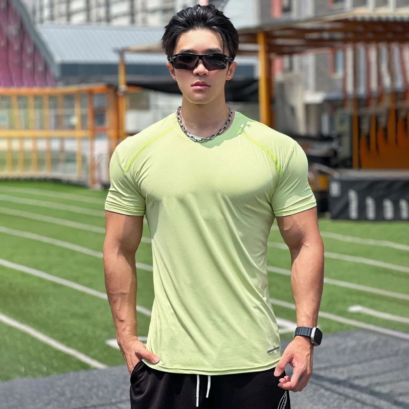 

2024 summer new outdoor slim-fit men's T-shirt round neck short-sleeved top quick-drying fitness exercise sportswear