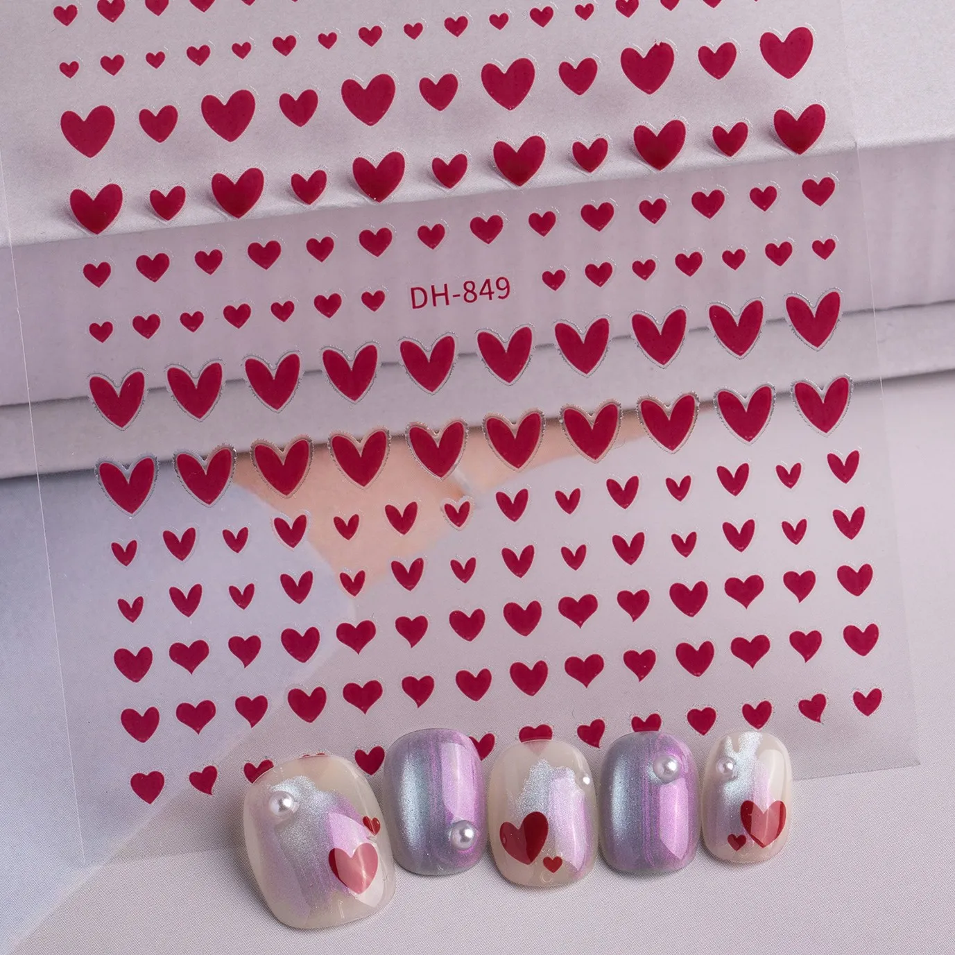 1 Set Flat Tiny Heart Nail Stickers Self-Adhesive Mixed Sizes Hearts Versatile DIY Manicure Nail Decor Ornaments