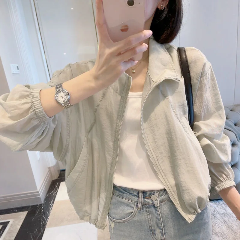 Women's Summer 2024 New Lazy Style Casual Lightweight Breathable Sun Protection Jacket Short Outerwear Fashionable Commute Wind