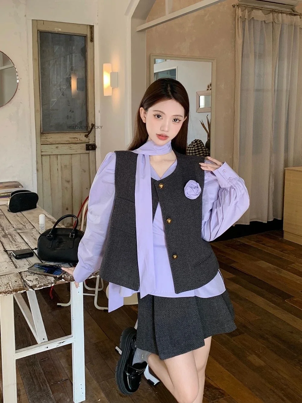 Autunno nuova camicia a maniche lunghe stile college uniforme scolastica coreana camicia viola con scollo a V gilet mezza gonna a pieghe set da tre pezzi