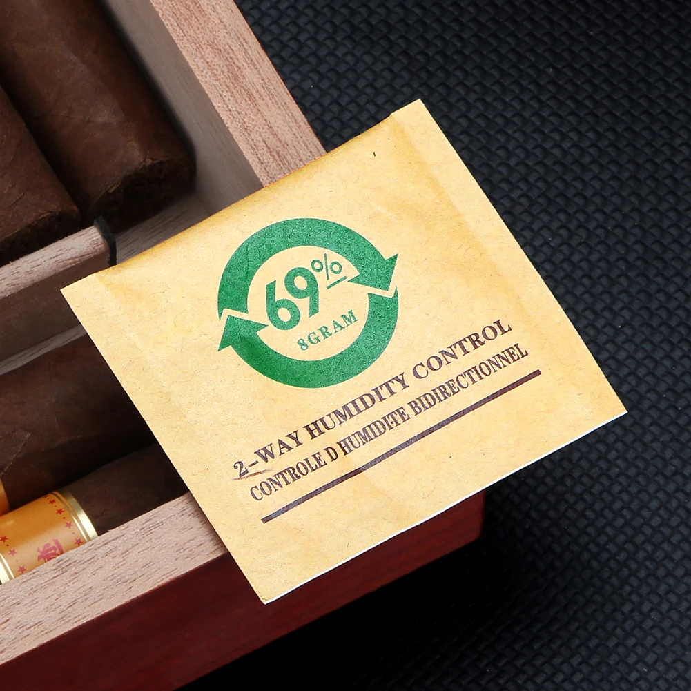 

69% Cigar Humidifier 8 Grams Moisture Bag for Controlling Cigars Humidity Practical Cigar Humidity Controling Accessory