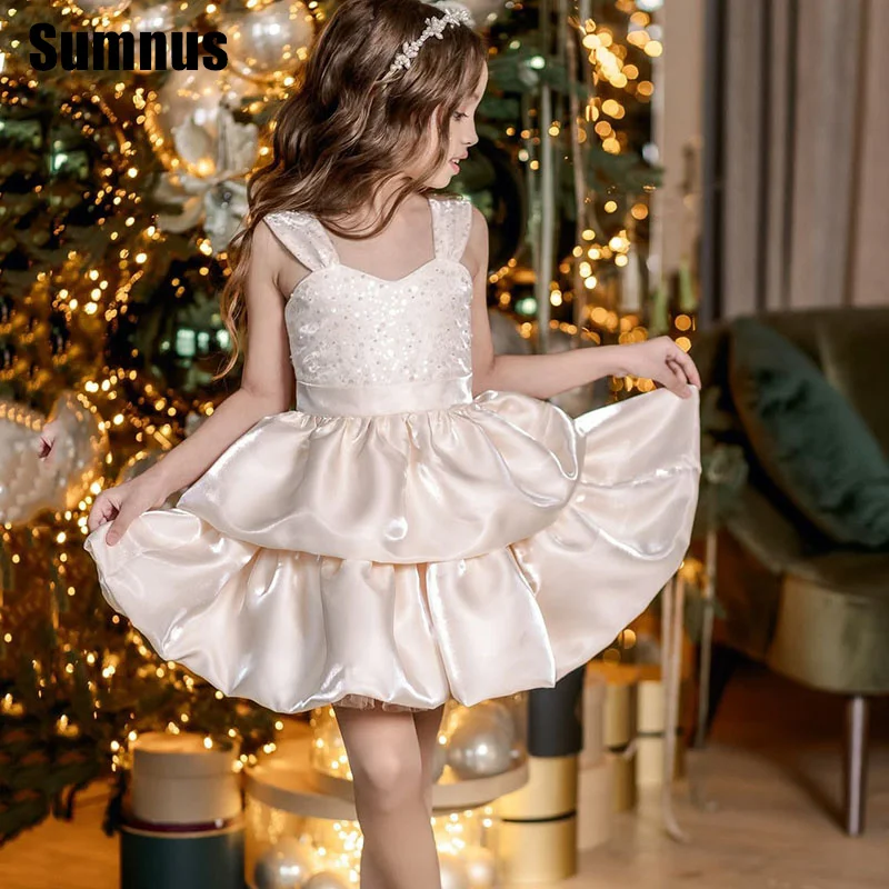 

SUMNUS Ivory Satin A-Line Flower Girl Dresses Cute Tiered O-Neck Knee-Length Sleeveless Wedding Occasion Gowns Customized