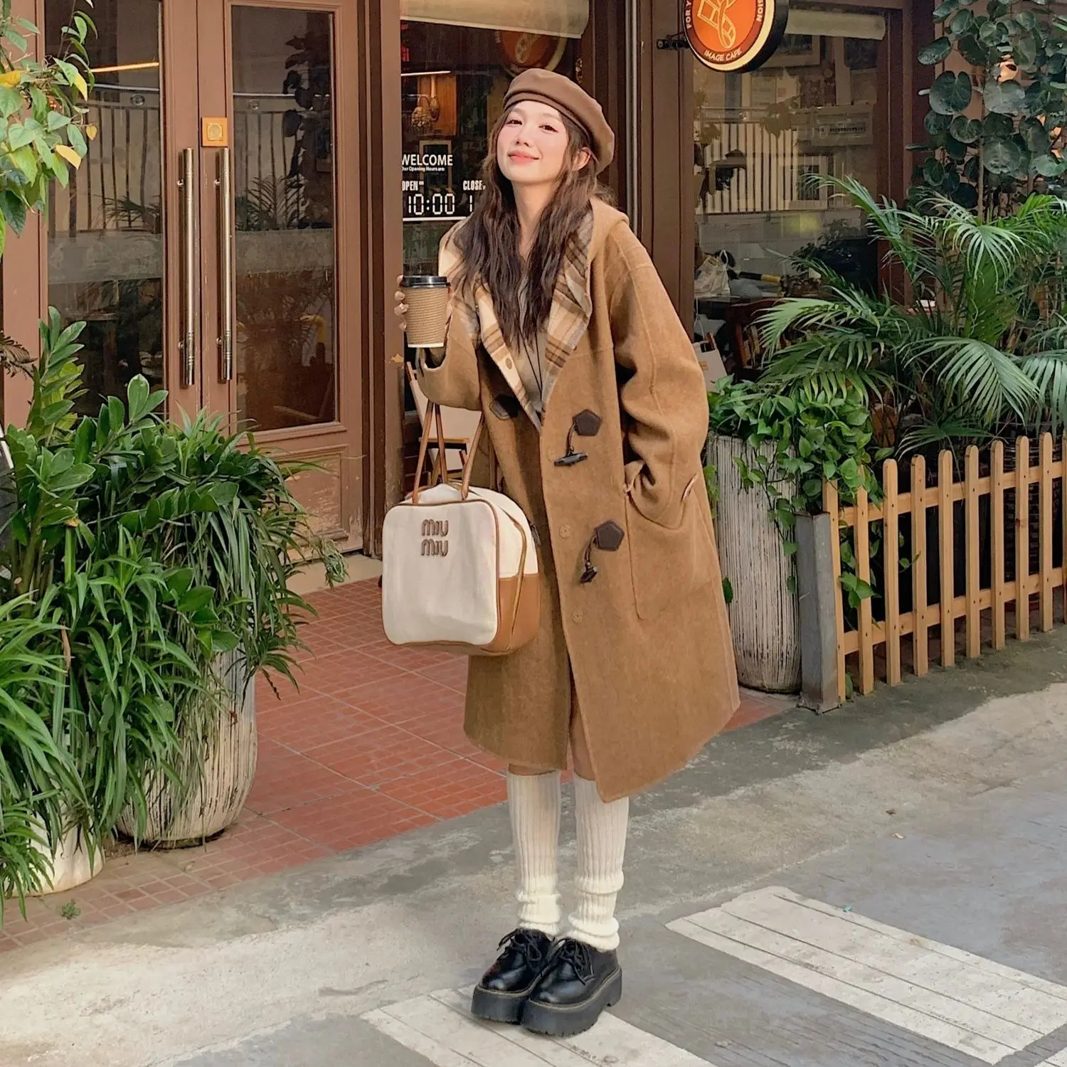 

Maillard Hooded Retro Plaid Double-sided Wool Coat Winter Korean Version Temperament Age-reducing Horn Buckle Loose Coat