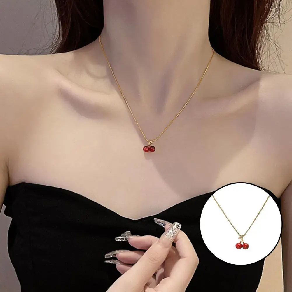 Women Necklace Elegant Golden Slim Chain Dainty Lightweight Gift Hypoallergenic Red Cherries Pendant Necklace Fashion Jewelry