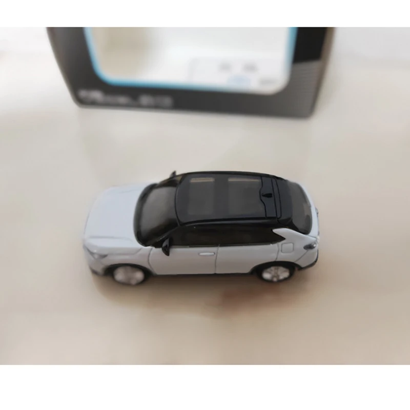 1:64 Scale 2023 VEZEL SUV Alloy Car Model Diecast Toy Collectible Ornament Souvenir Toys Cars