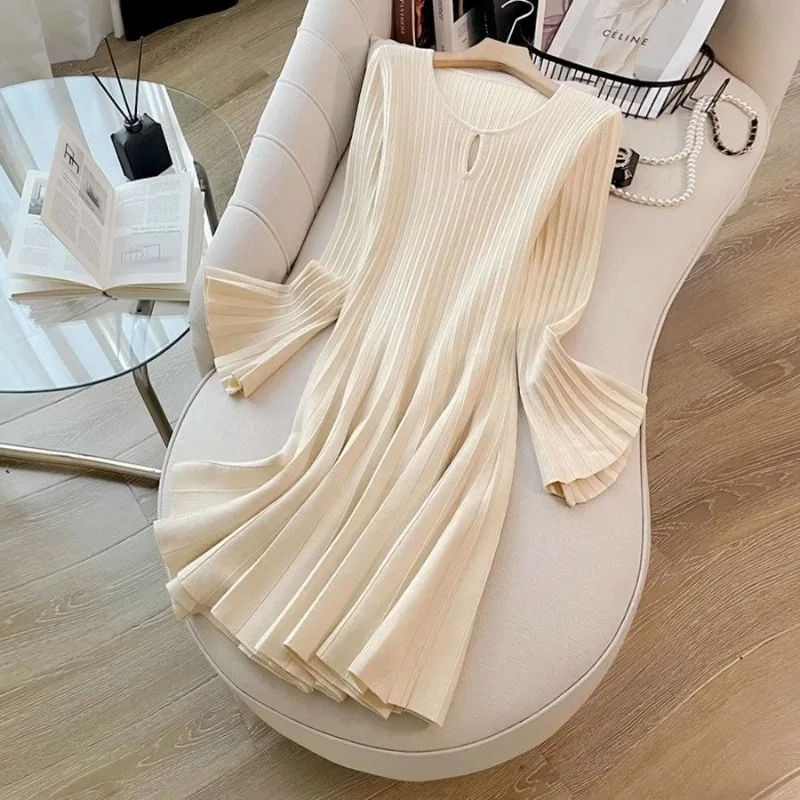 Robe trapèze Simple, Style célébrité, haut de gamme, col rond, corne tricotée, taille pull, Base