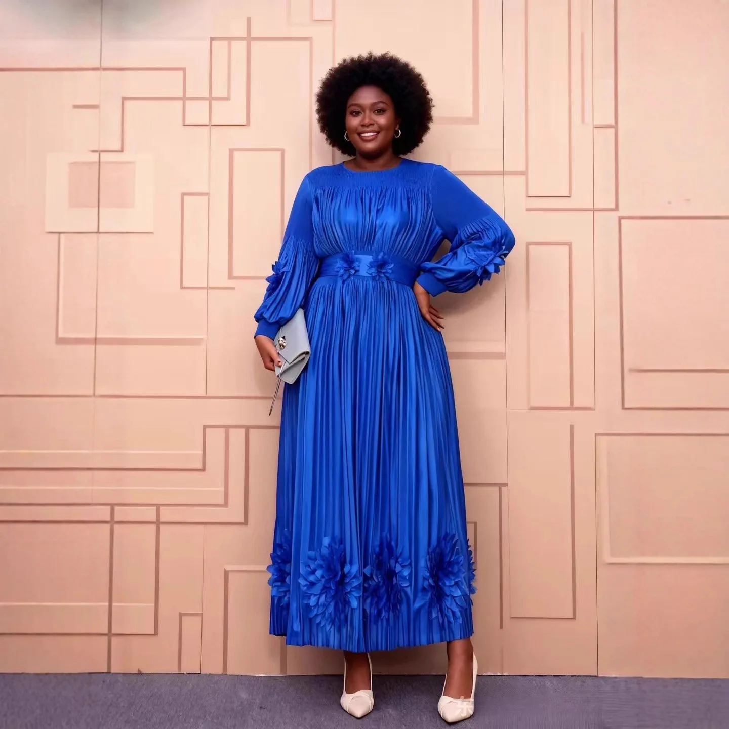Vestido plisado Miyake, falda de péndulo de cintura elegante con temperamento decorativo de flores tridimensionales a la moda, venta al por mayor