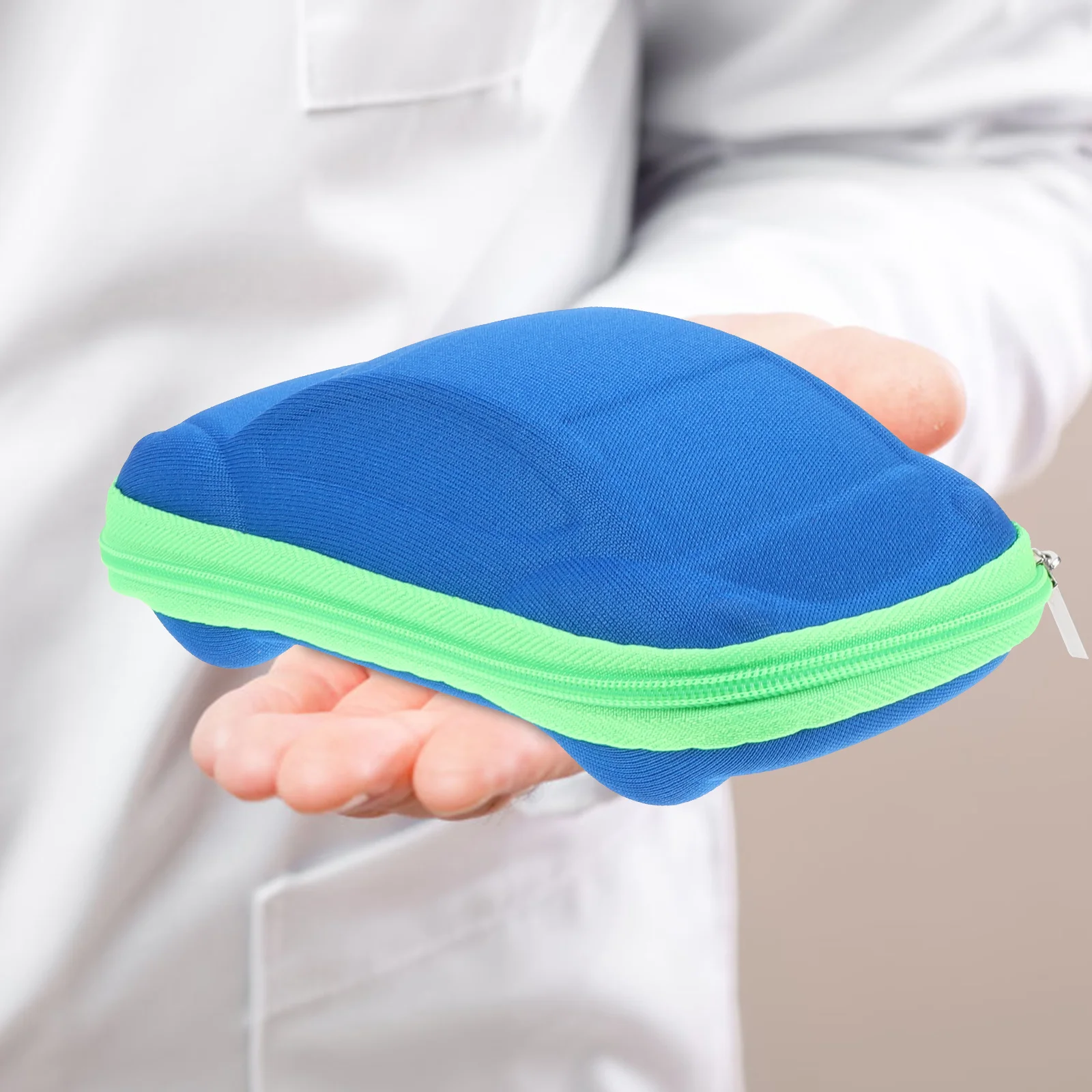 

2Pcs Car Shape Glasses Case Eva Material Cute Children Sunglasses Box with Zipper Interior Safe Storage for Kids Outdoor Eyewear