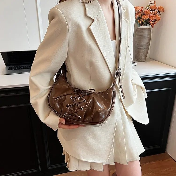 

2025 Ballet Pleated Underarm Bag Bow Tie Design Women s Fashion Purse Adjustable Strap Unique Textured Look
