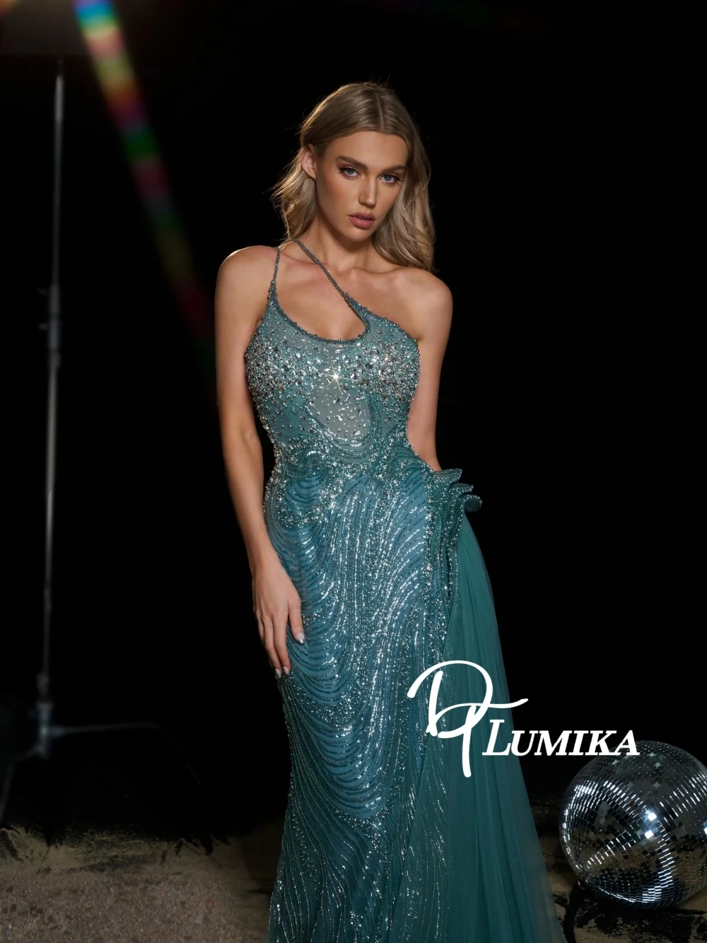 

Gothic Teal Green Dazzling Evening Dress With Side Tulle Tail Delicate Beaded Customized Prom Gown Chic Formal Mermaid Wear