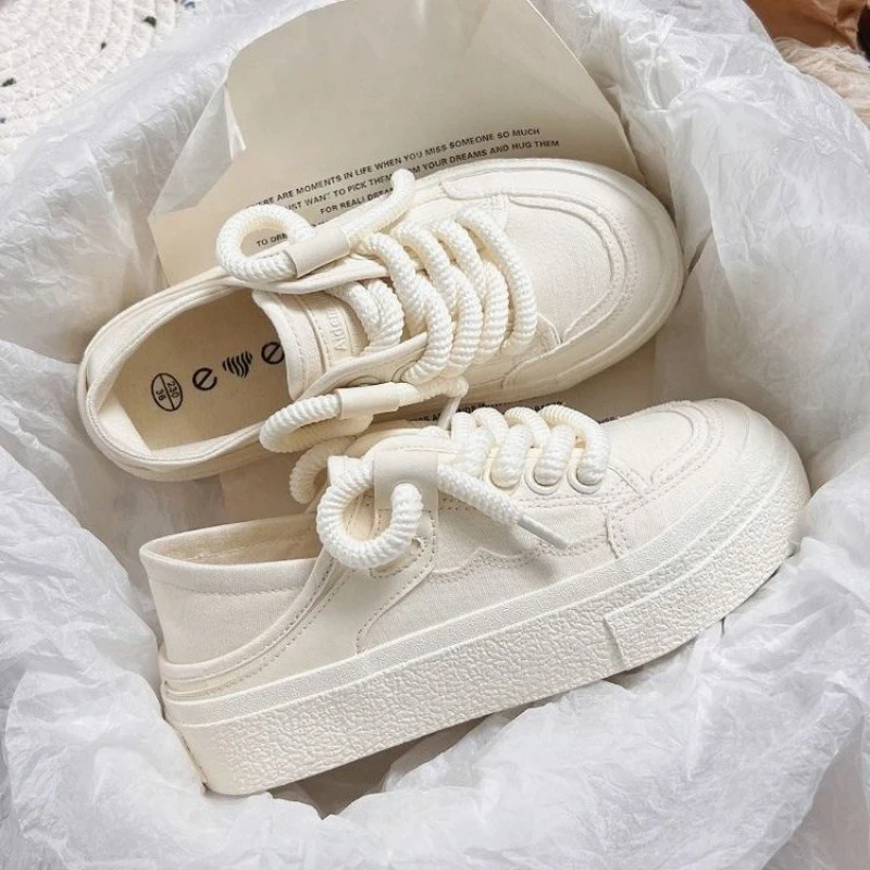 

New Lace-up Vulcanized Shoes Spring/Autumn Women's 2025 New White Canvas Sneaker All-match Round Toe Flat Casual Outdoor Running