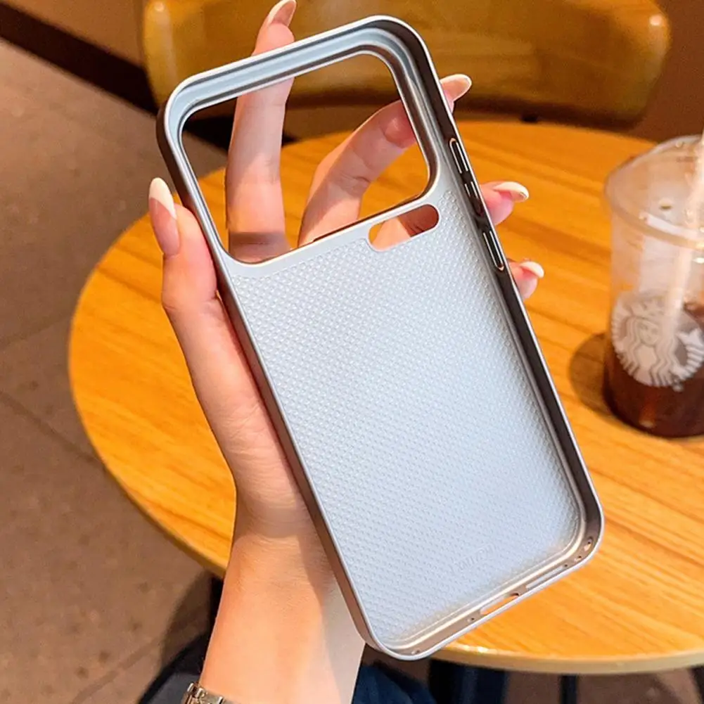 غطاء نحيف مخطط غير لامع لهاتف Xiaomi 17 Pro Max / 17 Pro 5G غطاء خلفي مضاد للصدمات لهاتف Xiaomi 17 Pro