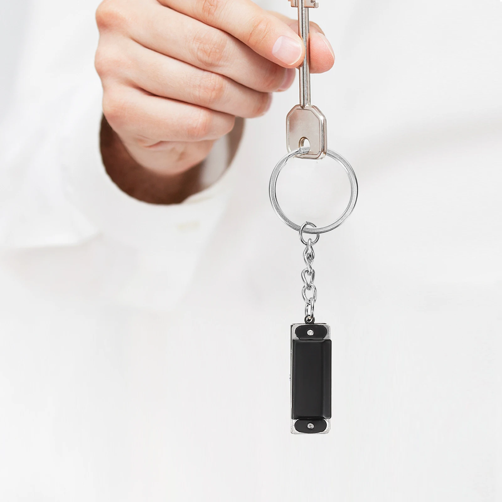 

4Pcs Harmonica Keychain Metal Portable Key Ring Bag Pendant Backpack Hanging Decoration Accessories Harmonica Keychain