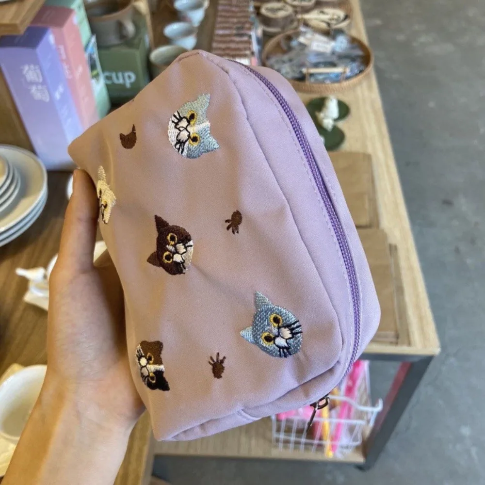 

Cute Cat Embroidery Cosmetic Bag Cartoon Cat Printed Lipstick Organizer Cases Korean Style Storage Bag Nylon Makeup Bag Student