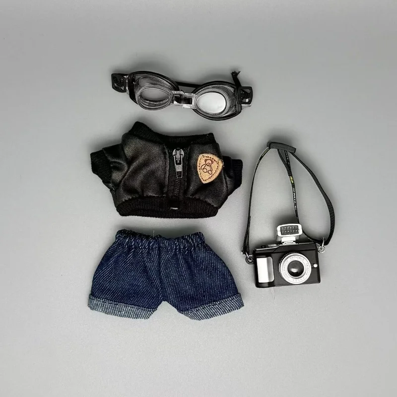 ل 17 سنتيمتر Labubu كول مصور دمية الزي أفخم دمية الأسود الدب الصغير سترة جلدية مع نظارات وحزام كاميرا صغيرة ديكور