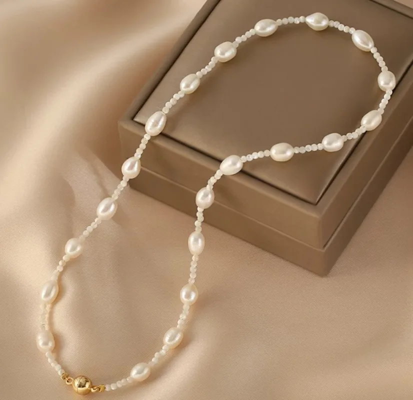 

Minar Light Luxury Irregular Freshwater Pearl Shell Beads Magnet Ball Beaded Necklace for Women Real Gold Plated Copper Choker