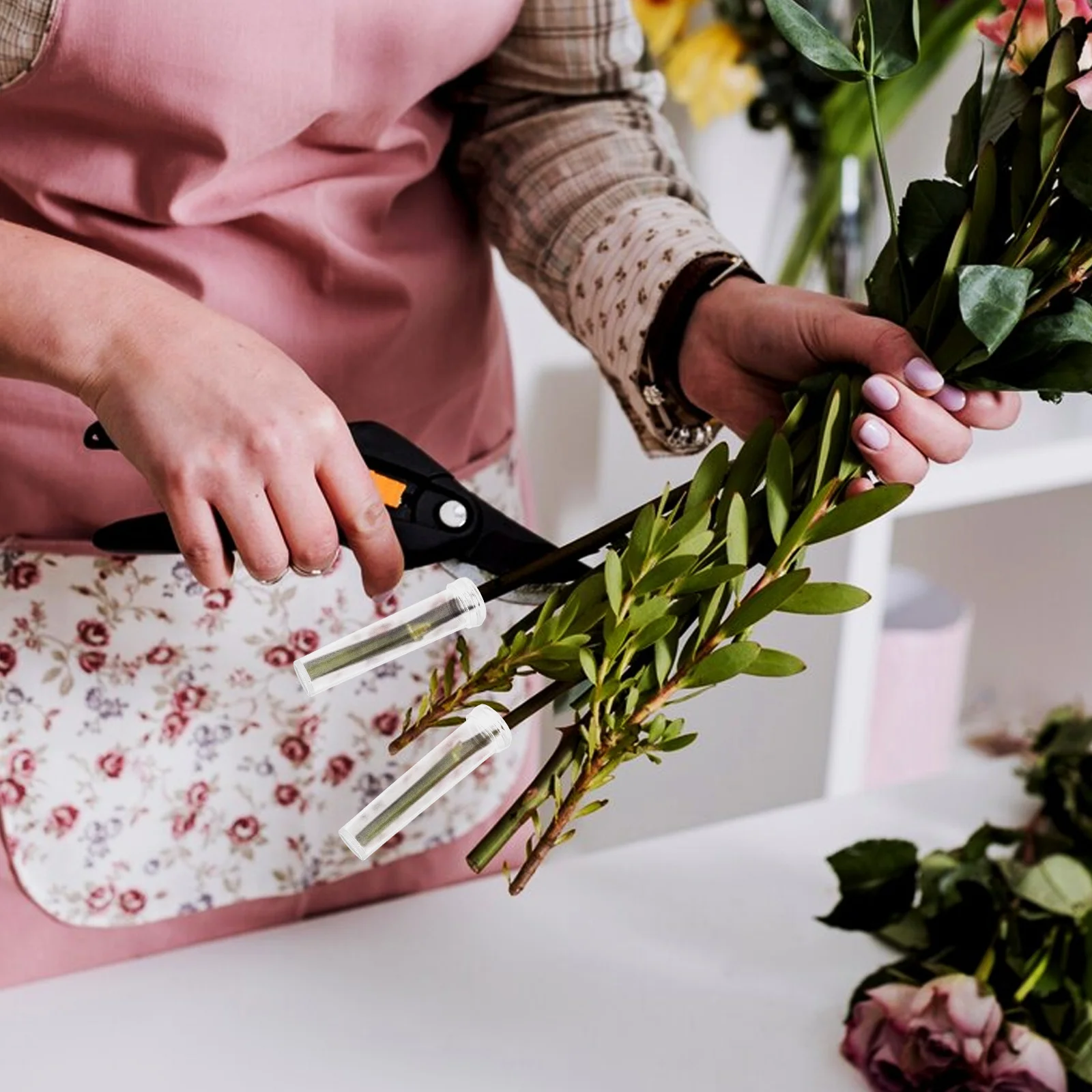 100 قطعة من أنبوب مياه الزهور الطازجة، حاوية تغذية بلاستيكية ممتازة لمستلزمات الزهور الطويلة، غلاف صلب متين