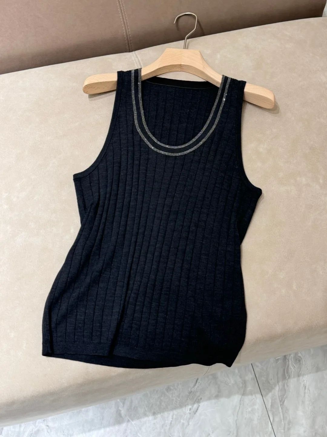 Casual silk wool solid color knitted round neckline top