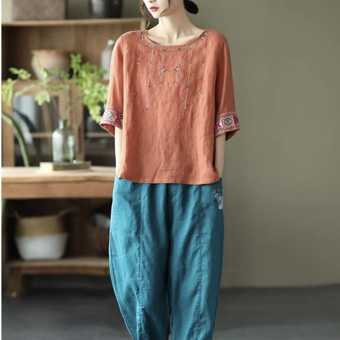 Summer 2024 Harajuku Vintage Chinese Style Embroidery Cotton and Linen Round Neck Tops Women Loose Literature All-match T-shirt