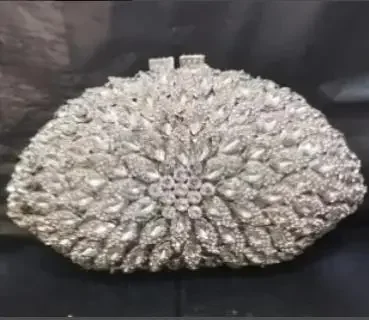 

Hollow Out Silver Flower Clutches Wedding Bridal Floral Dinner Purse Crystal Prom Party Handbag Women Diamond Evening Bag