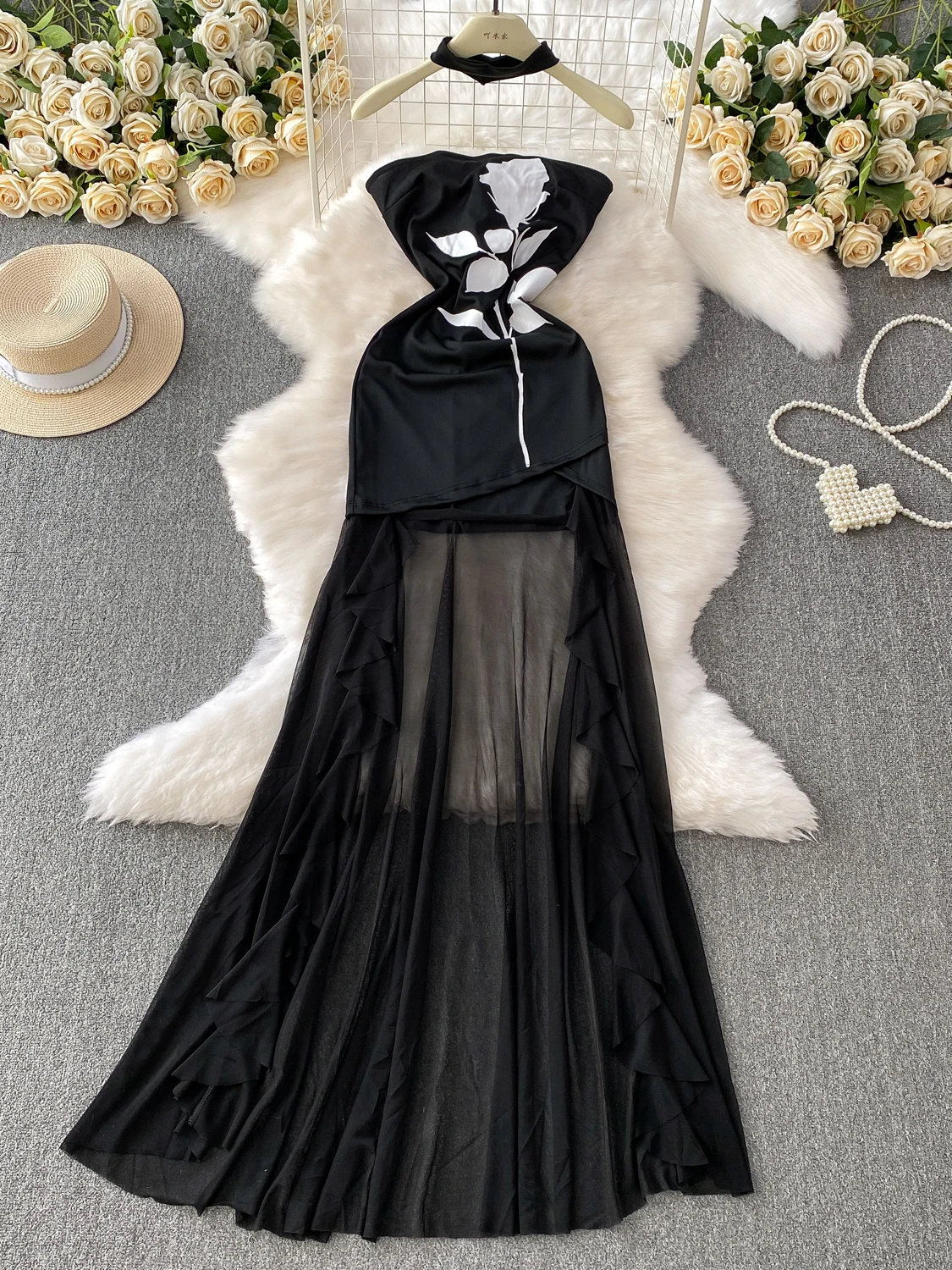 アメリカンスタイルのスパイシーガールブラックローズプリントストラップレスドレス女性の夏の純粋な欲望メッシュスプライスレース裾ロングスカート